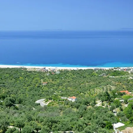 Natalia Apartment Himare
